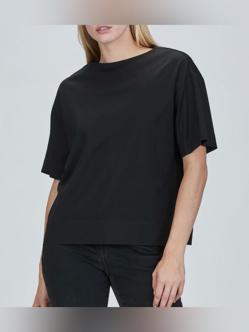 Toit Volant Boat Neck Top in black